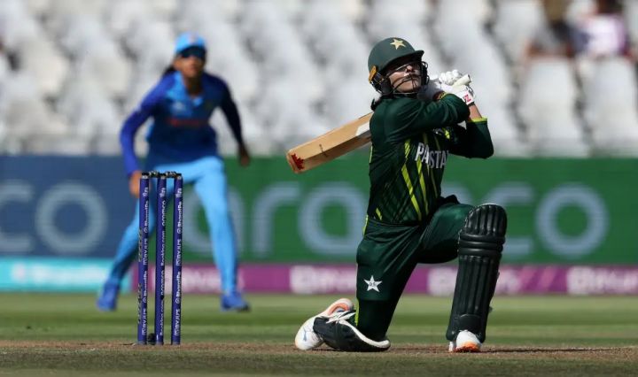 Ayesha Naseem Cracks 43 Off 25 Balls To Give Pakistan Their Highest ayesha-naseem-cracks-43-off-25-balls-to-give-pakistan-their-highest