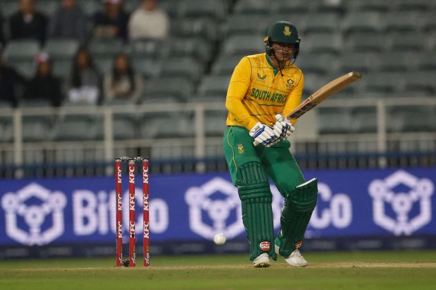 Quinton de Kock is out.