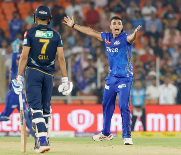 Arjun nabs Saha.