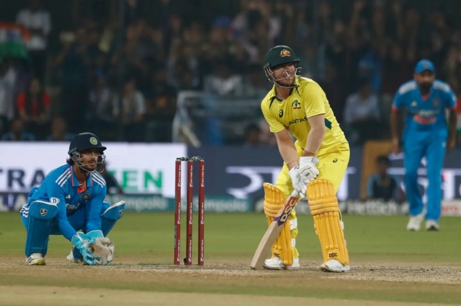 Southpaw David Warner bats right-handed in Indore ODI