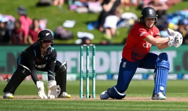 England skipper Heather Knight departs for well-compiled 63