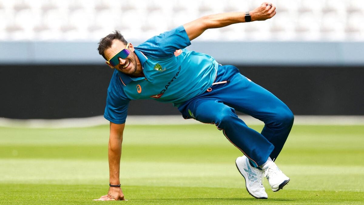 Mitchell Starc finishes behind Adam Zampa in Australian T20I wicket-takers' list. 
